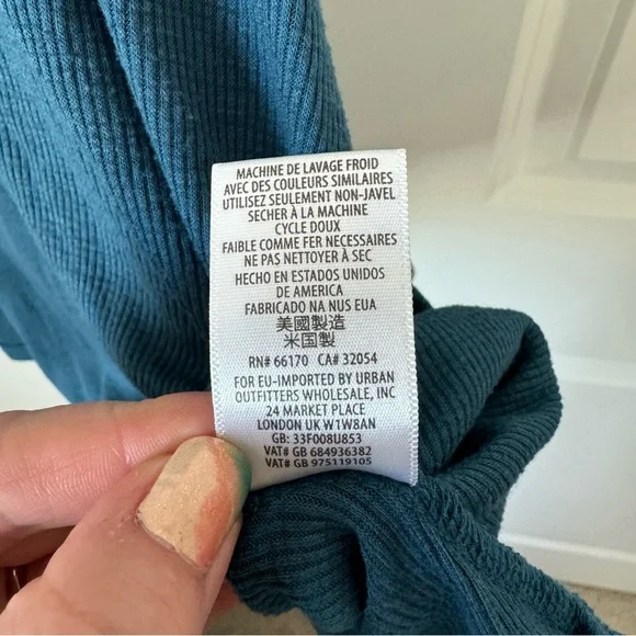 Free People Teal Blue Long Beach Tank Size Small Basic Layering Racerback Summer - Picture 12 of 12